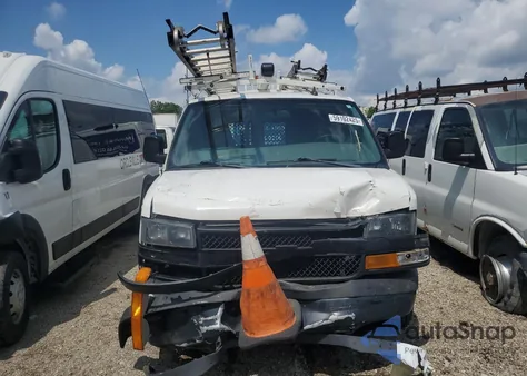 2018 Chevrolet Express G2500 from USA, damaged, VIN 1GCWGAFP4J1339954